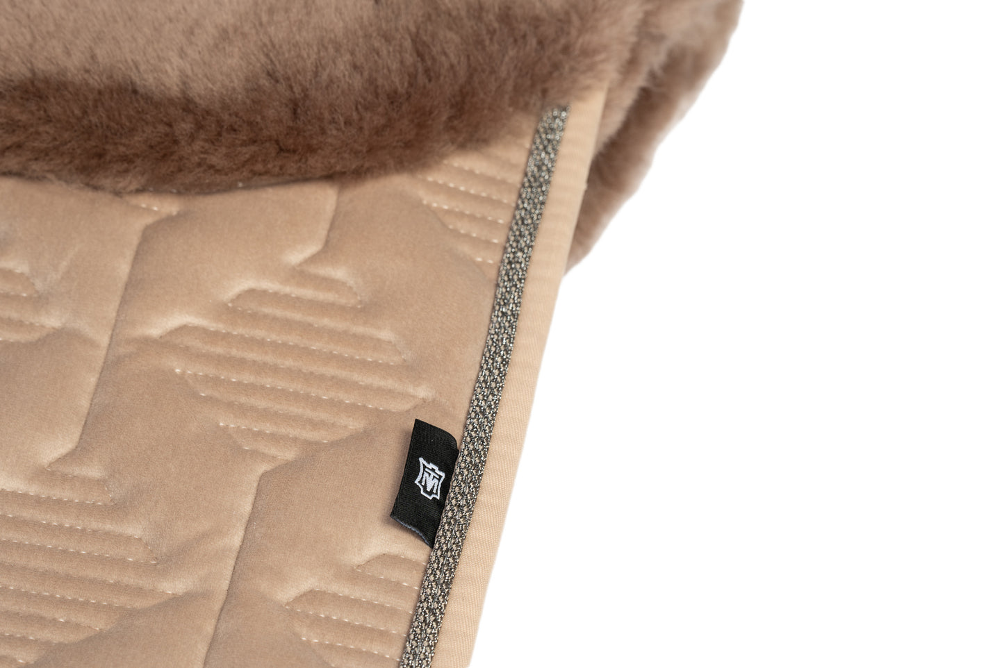 Lammfell Schabracke Dressur Gr. L, Samt, Walnuss mit Webkordel